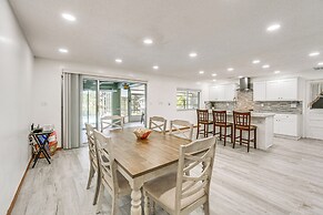 Port Charlotte Retreat w/ Lanai + Private Pool!