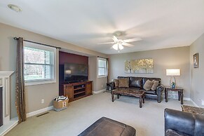 Rock Island Home w/ Private Yard & Fire Pit Table!
