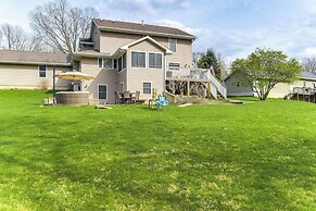 Rock Island Home w/ Private Yard & Fire Pit Table!