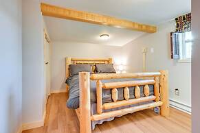 Cottage w/ Deck & Bluff Lake Views: Walk to Beach!