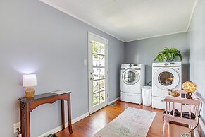 Pet-friendly Smith Island Cottage w/ Golf Cart!