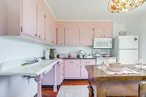 Pet-friendly Smith Island Cottage w/ Golf Cart!