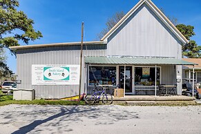 Pet-friendly Smith Island Cottage w/ Golf Cart!