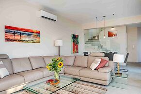 A Gorgeous Villa in Kokkino Horio