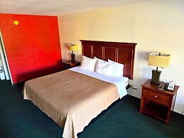 Garden Inn & Suites