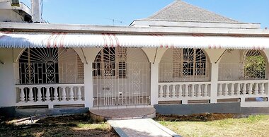 Cozy Apartment Greenwood