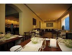 Goroomgo Viren Pacific Agra