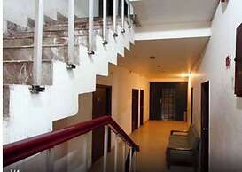 Goroomgo Viren Pacific Agra