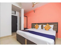 Goroomgo Viren Pacific Agra