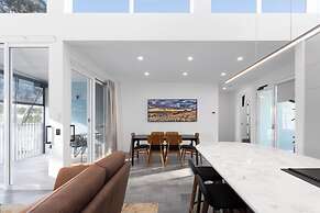 Clare Hillside Apartments