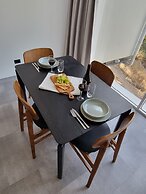 Clare Hillside Apartments