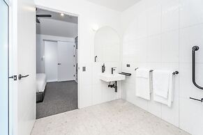 Clare Hillside Apartments