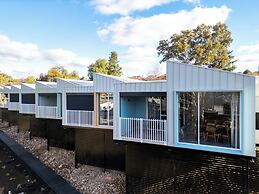 Clare Hillside Apartments