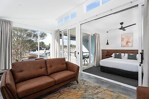 Clare Hillside Apartments