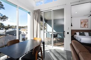 Clare Hillside Apartments