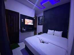 Global Signature Hotel and Resort
