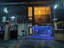 J Blitz International Hotel