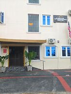 J Blitz International Hotel