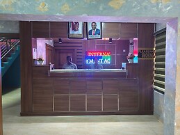 J Blitz International Hotel
