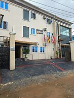 J Blitz International Hotel