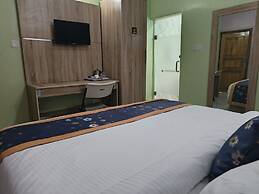 J Blitz International Hotel