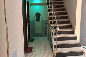 Goroomgo Sangam Palace Guest House Mathura