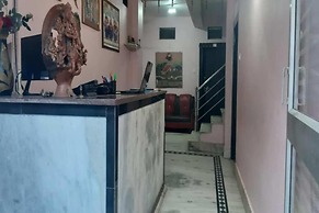 Goroomgo Sangam Palace Guest House Mathura