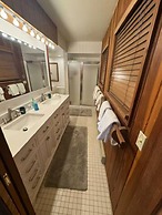 Mountain Summit Serenity Aspen Views