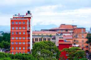 Luxe Inn Boutique Hotel