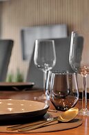 Arctic Homes - Premium Plaza