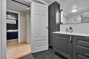 Arctic Homes - Premium Plaza