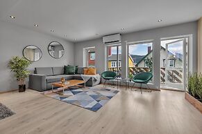 Arctic Homes - Premium Plaza