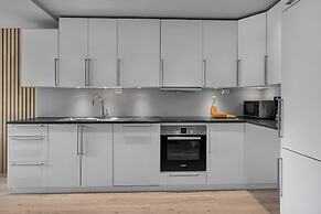 Arctic Homes - Premium Plaza