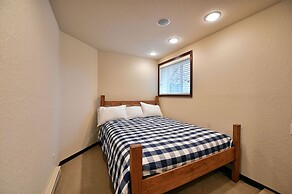 Unit 701 5 Bd 3 Ba 5 Bedroom Condo by RedAwning