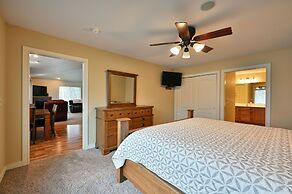 Unit 701 5 Bd 3 Ba 5 Bedroom Condo by RedAwning