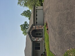 Unit 701 5 Bd 3 Ba 5 Bedroom Condo by RedAwning