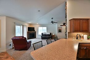 Unit 701 5 Bd 3 Ba 5 Bedroom Condo by RedAwning