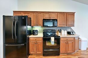 Unit 701 5 Bd 3 Ba 5 Bedroom Condo by RedAwning