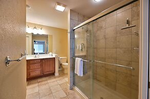 Unit 701 5 Bd 3 Ba 5 Bedroom Condo by RedAwning