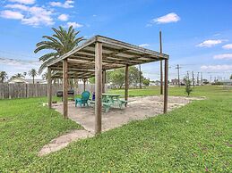 Tejas Angler Retreat Ap1132 3 Bedroom Home by RedAwning