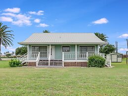 Tejas Angler Retreat Ap1132 3 Bedroom Home by RedAwning