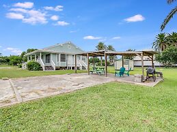 Tejas Angler Retreat Ap1132 3 Bedroom Home by RedAwning