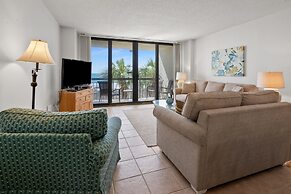 Shoreham Towers 2c 3 Bedroom Condo by RedAwning