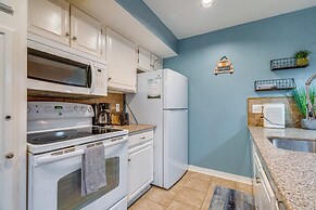 Lago Vista Golf Getaway w/ Decks + Pool Access!