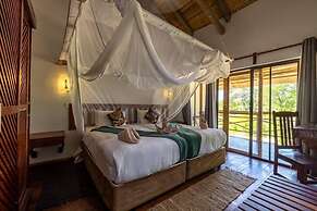 Chobe Mopani Forest Lodge & Camp site