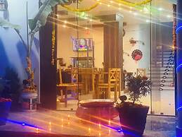 RISING HOTEL