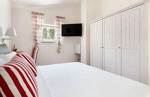 DON LEONARDO PRIVATE POOL VILLAS