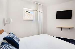 DON LEONARDO PRIVATE POOL VILLAS