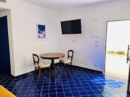 DON LEONARDO PRIVATE POOL VILLAS