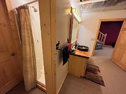 Grand View Log Cabin